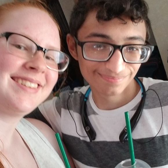 Meet your Posher, Vanessa - Picture 1 of 1